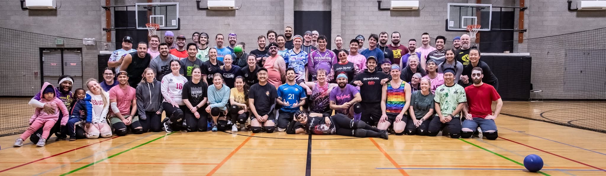 Dodgeball Seattle players on court